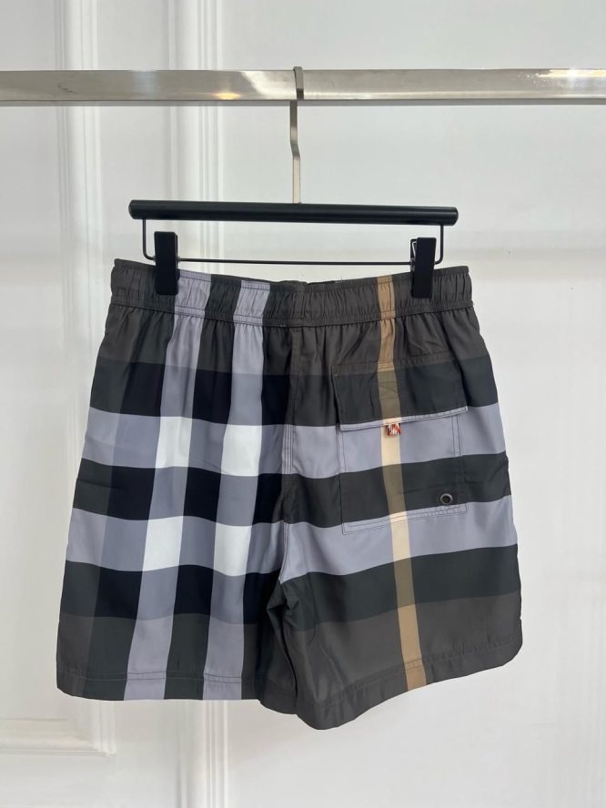 BURBERRY-SWIMMING-SHORT-MEN