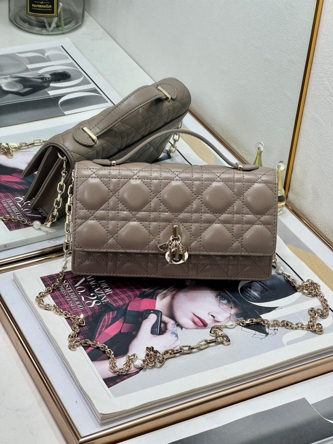 DIOR-CANNAGE LAMBSKIN- BAG-COFFE