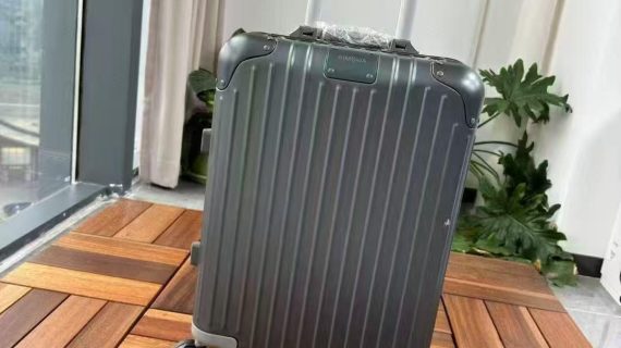 RIMOWA-SALSA-TROLLEY-BAG