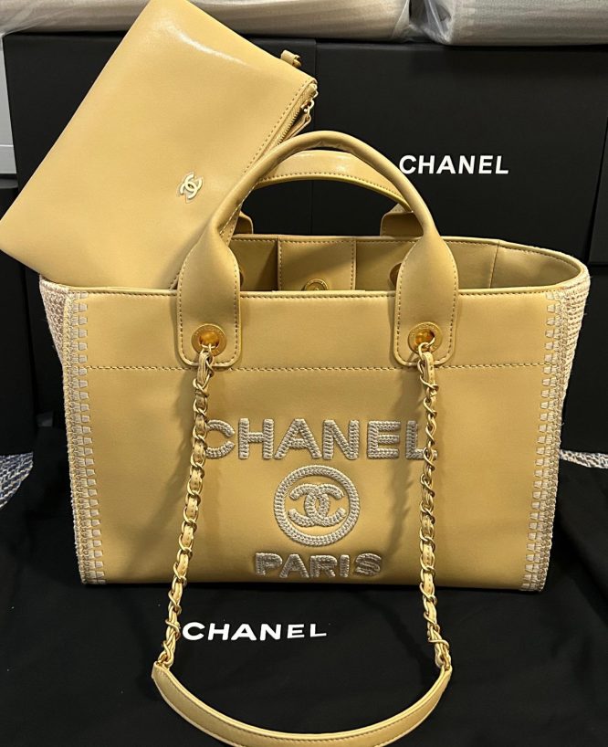 CHANEL-DEAUVILLE-BAG-WOMEN