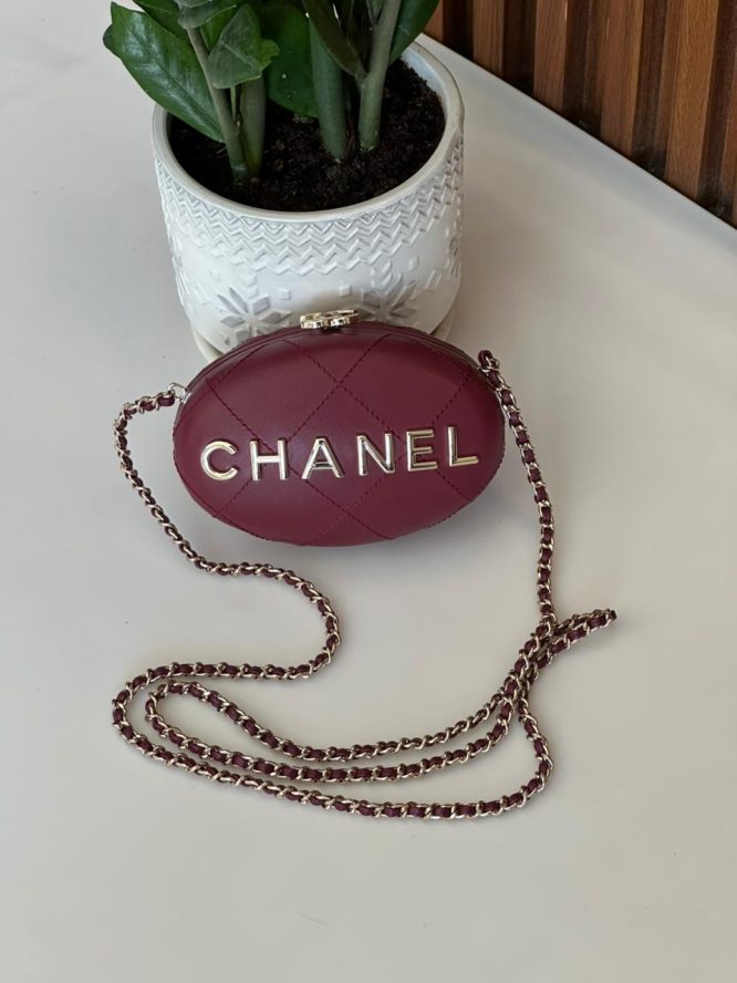 CHANEL-GOOSE-EGG-BAG-WOMEN