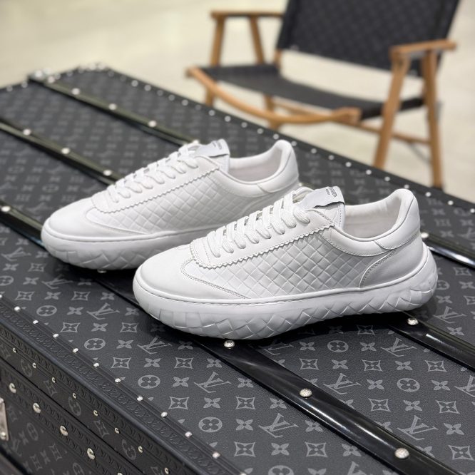 BOTTEGA-VENETA-INTERCCIATO-SNEAKERS-MEN