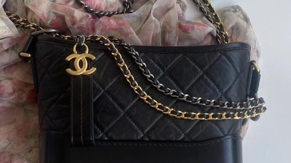 CHANEL-GABRIELLE-BAG-WOMEN