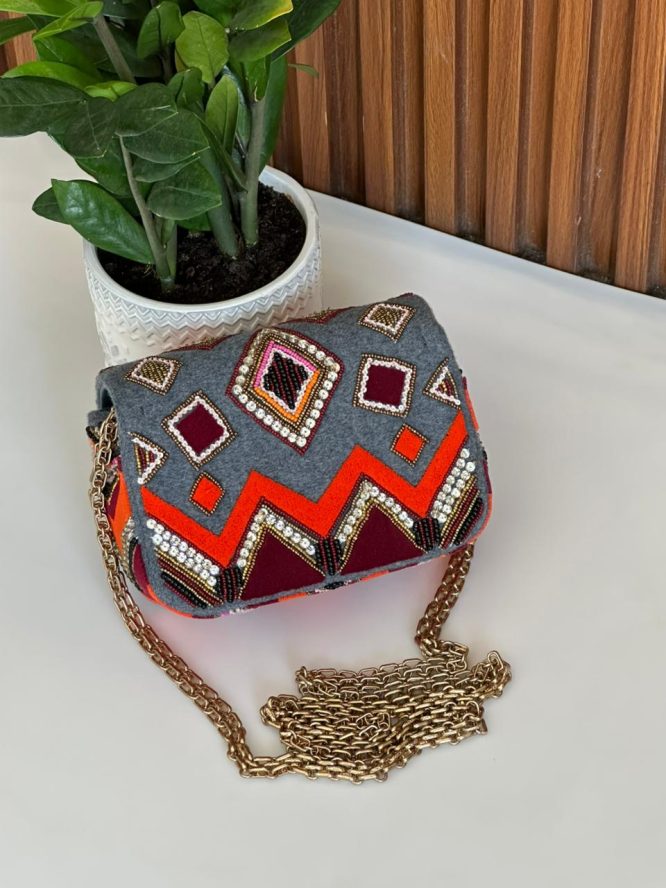 CHANEL-BEADED-BAG-WOMEN