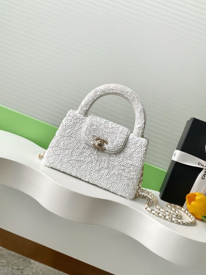 CHANEL-SEQUIN-BAG-WOMEN