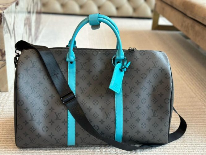 LOUIS VUITTON-TRAVEL BAG