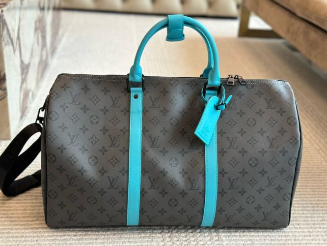LOUIS VUITTON-TRAVEL BAG