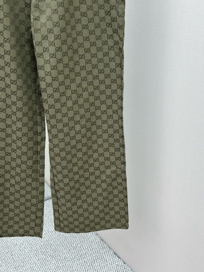 GUCCI-PANTS-MEN