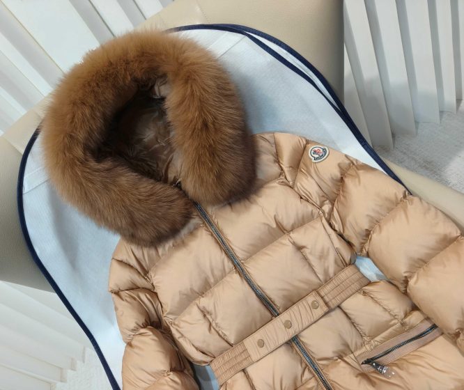 MONCLER -LADYS JACKET