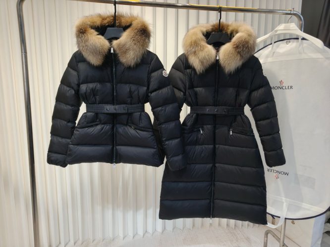 MONCLER -LADYS JACKET