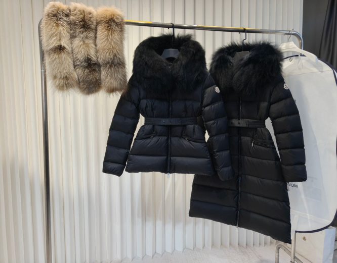 MONCLER -LADYS JACKET