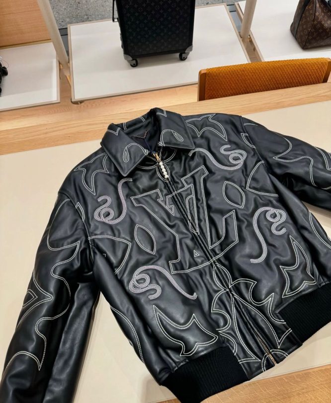 LOUIS VUITTO-JACKET- MEN