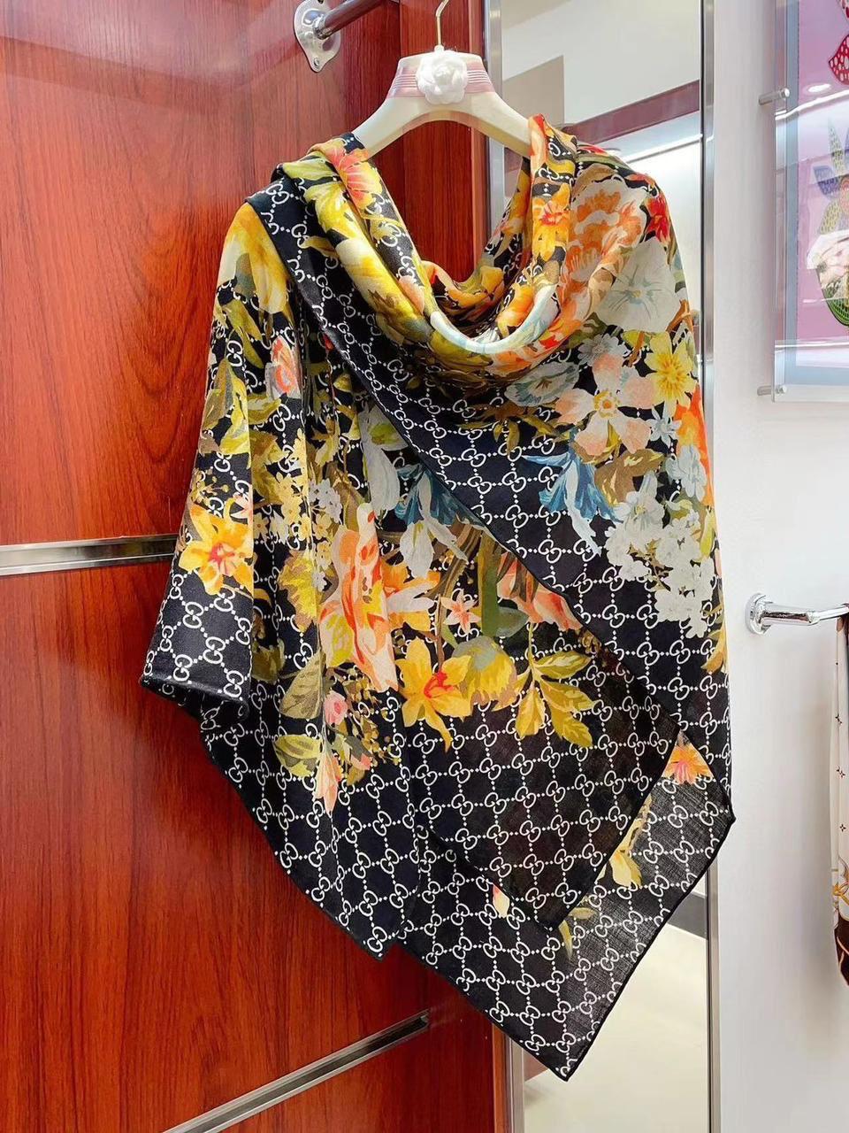 GUCCI-TAYLOR -SILK SCARF