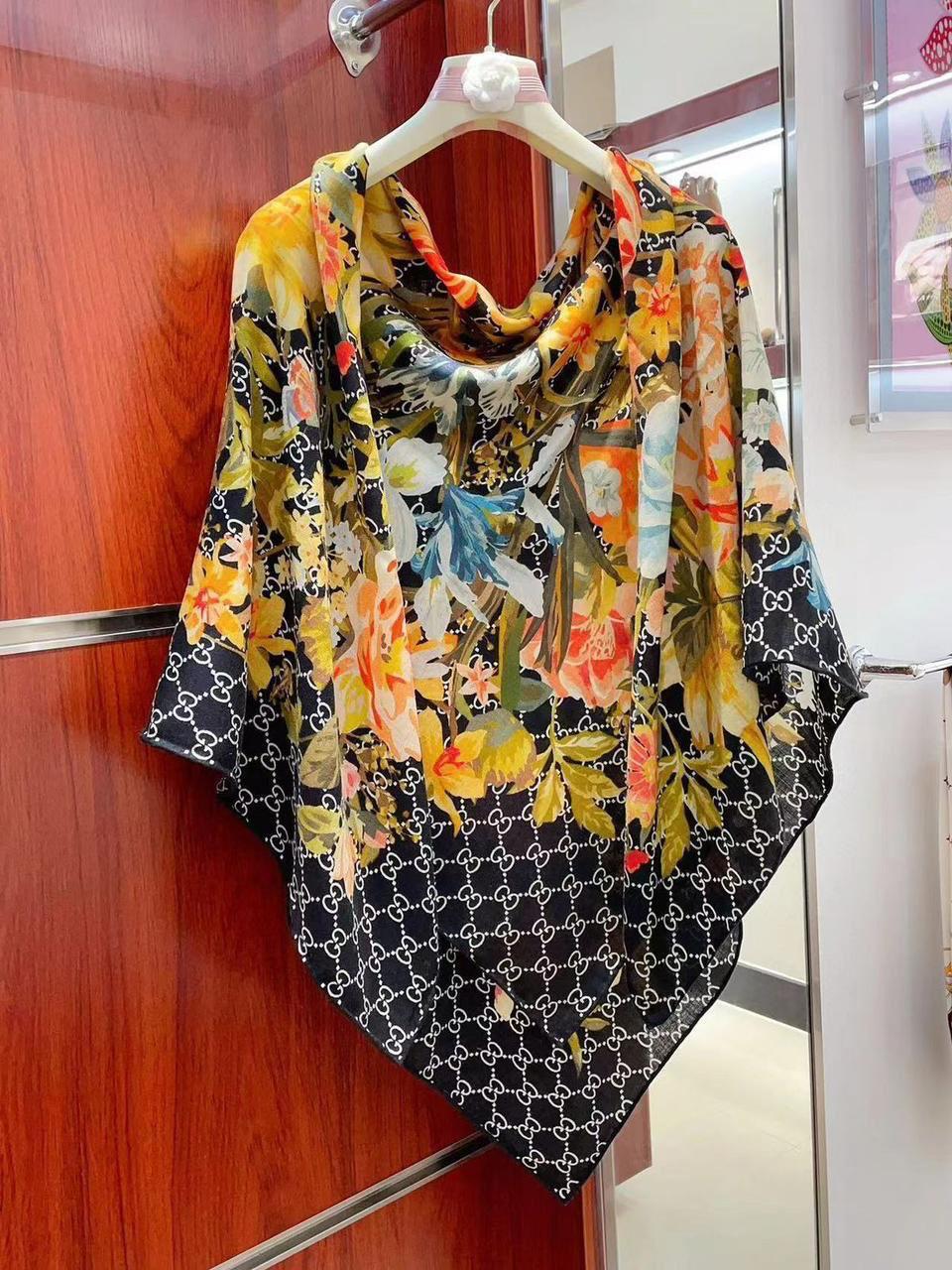 GUCCI-TAYLOR -SILK SCARF