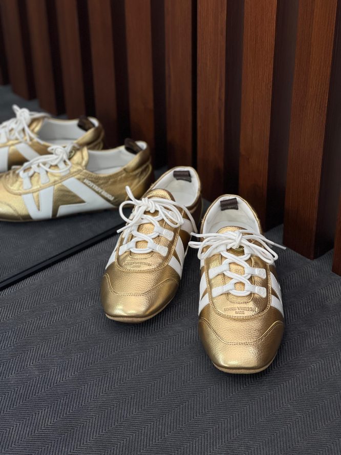 LOUIS VUITTON-SNEAKER-WOMEN