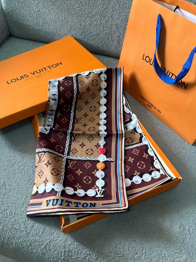 LOUIS VUITTON-SCARF-WOMEN