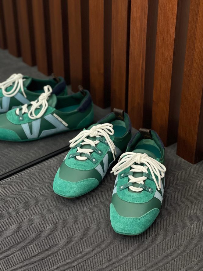 LOUIS VUITTON-SNEAKER-WOMEN