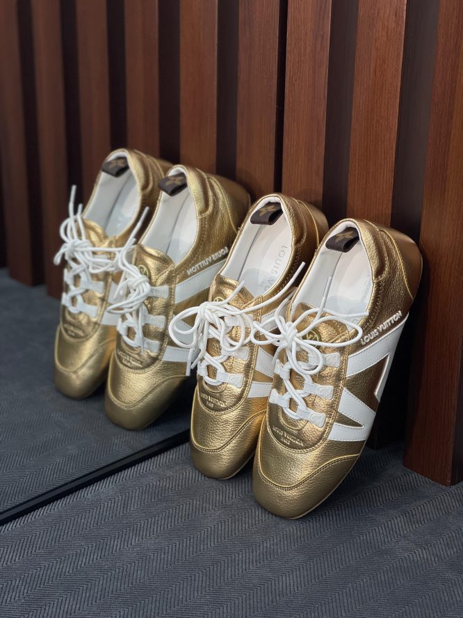 LOUIS VUITTON-SNEAKER-WOMEN