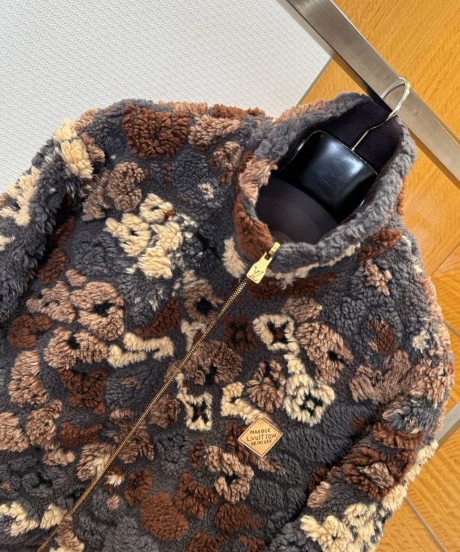 LOUIS VUITTON- REVERSIBLE FLEECE BLOUSON-JACKET