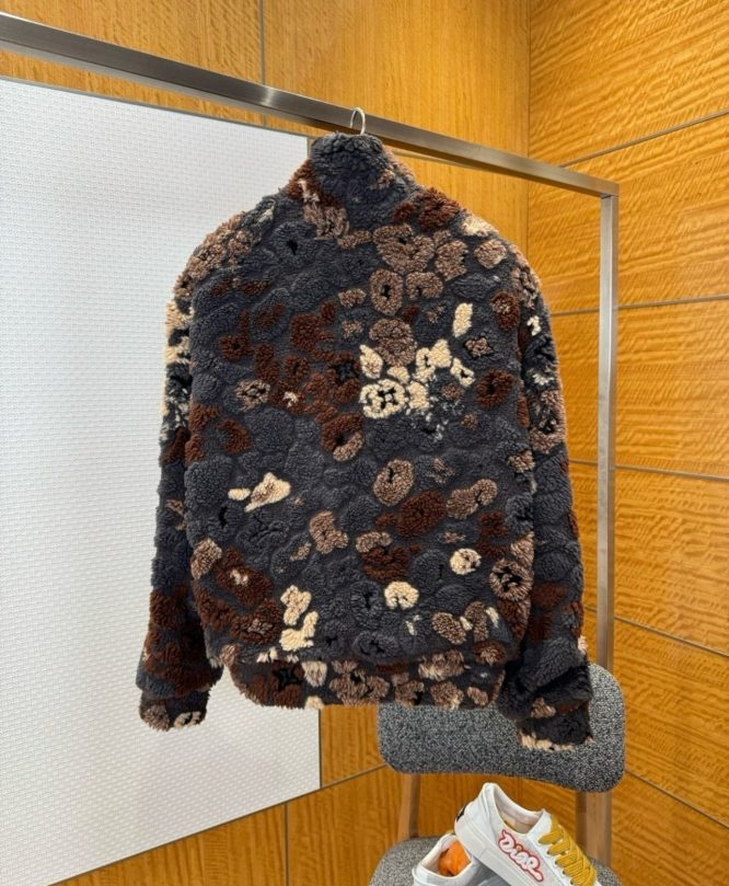 LOUIS VUITTON- REVERSIBLE FLEECE BLOUSON-JACKET
