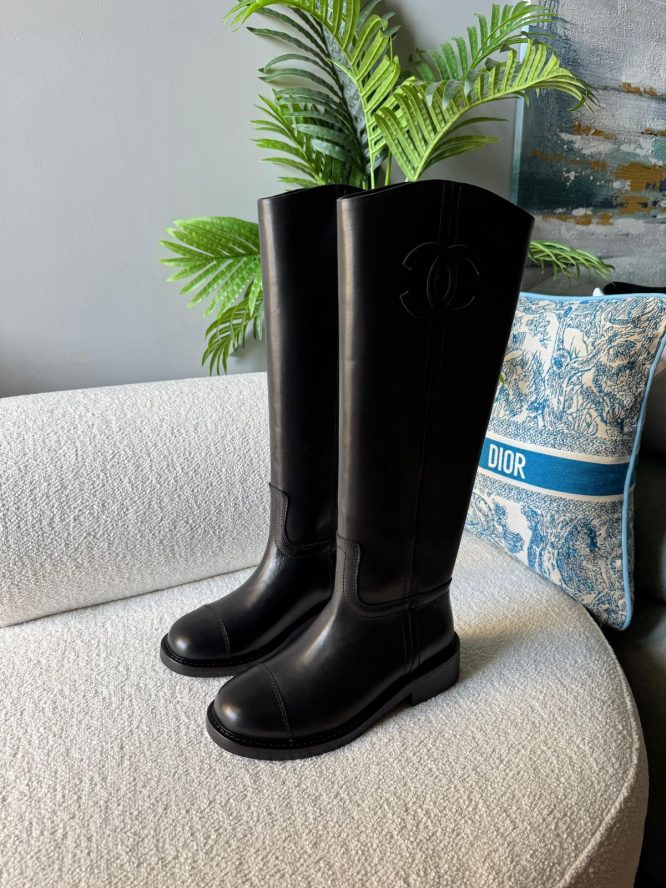 CHANEL-BOOT-WOMEN