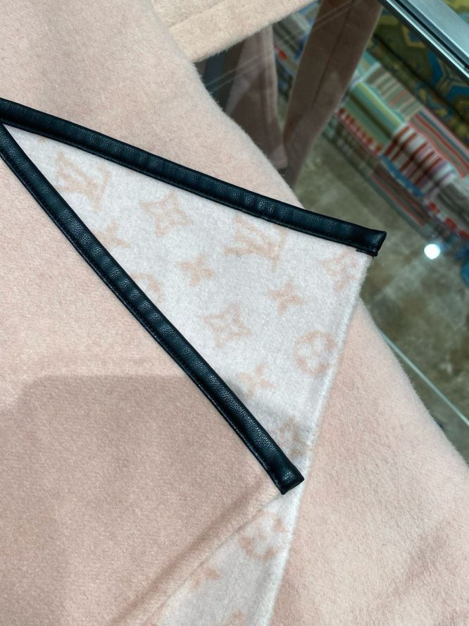 LOUIS VUITTON- LADYS CASHMERE-DOUBLE SIDE-JACKET