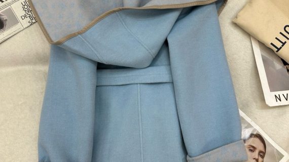 LOUIS VUITTON- LADYS CASHMERE-DOUBLE SIDE-JACKET