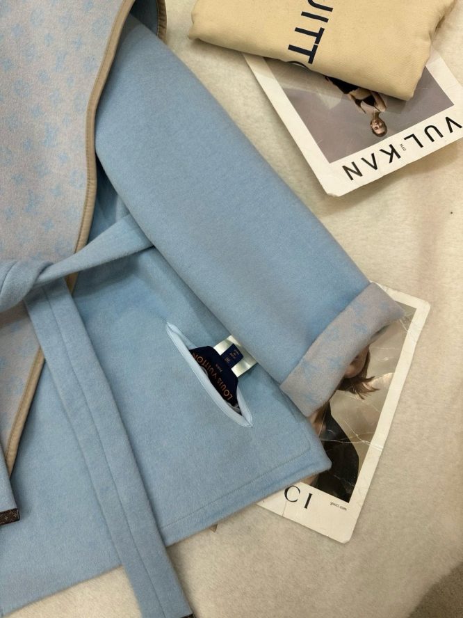 LOUIS VUITTON- LADYS CASHMERE-DOUBLE SIDE-JACKET