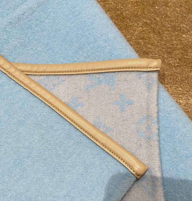 LOUIS VUITTON- LADYS CASHMERE-DOUBLE SIDE-JACKET