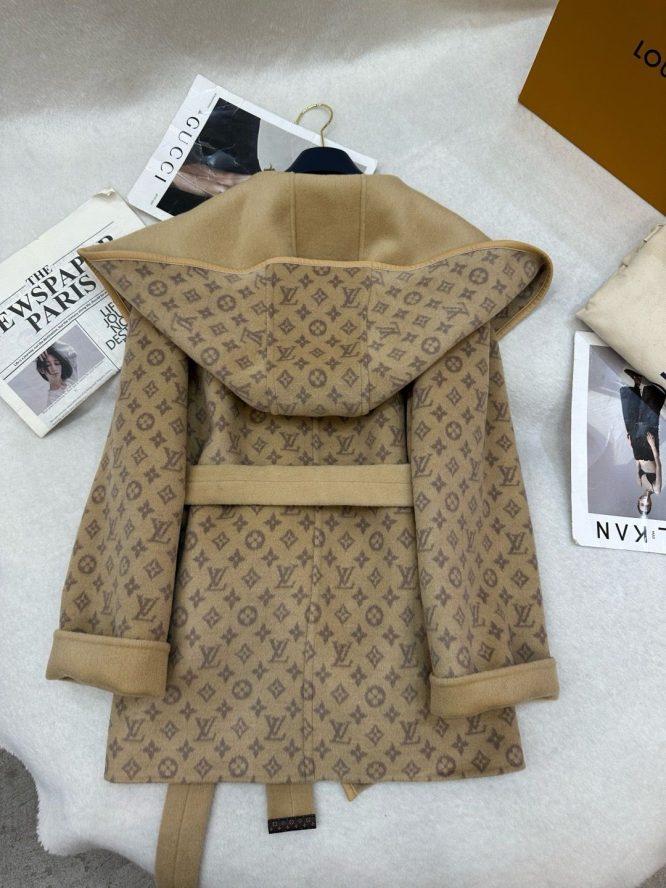 LOUIS VUITTON- LADYS CASHMERE-DOUBLE SIDE-JACKET