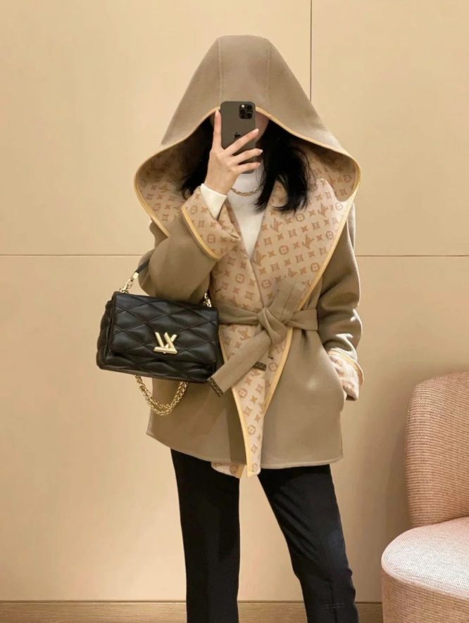 LOUIS VUITTON- LADYS CASHMERE-DOUBLE SIDE-JACKET