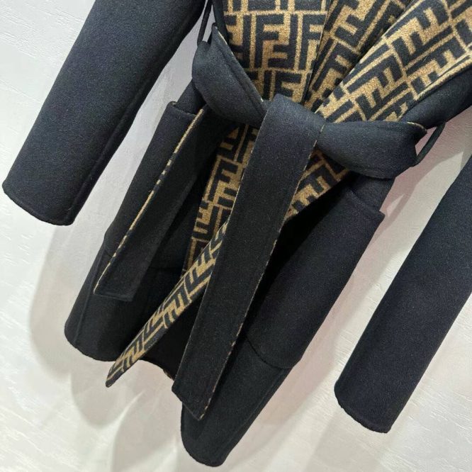 FENDI- LADYS CASHMERE LONG-JACKET