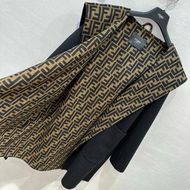 FENDI- LADYS CASHMERE LONG-JACKET