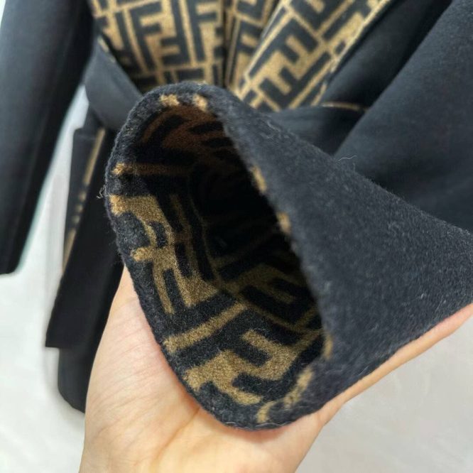 FENDI- LADYS CASHMERE LONG-JACKET