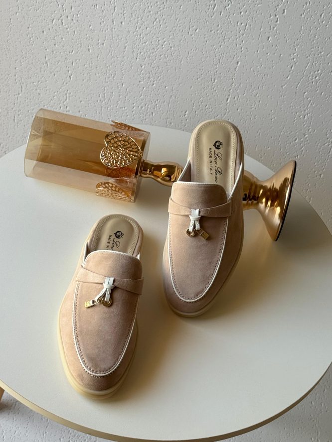 LORO PIANA-SUMMER CHARMS-WALK