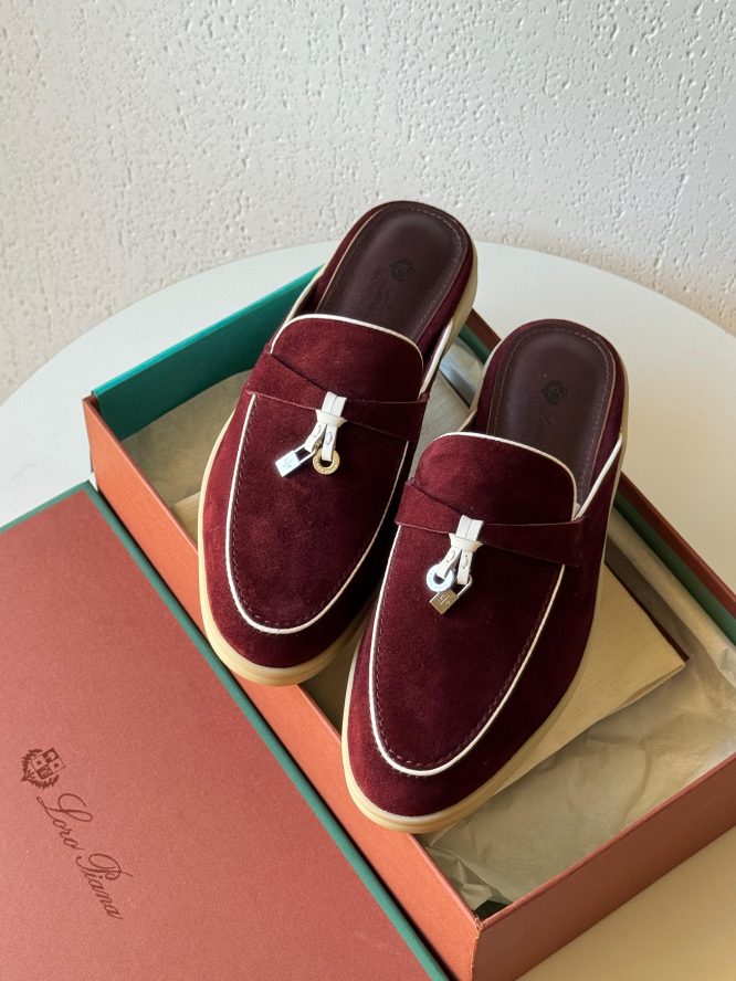 LORO PIANA-SUMMER CHARMS-WALK