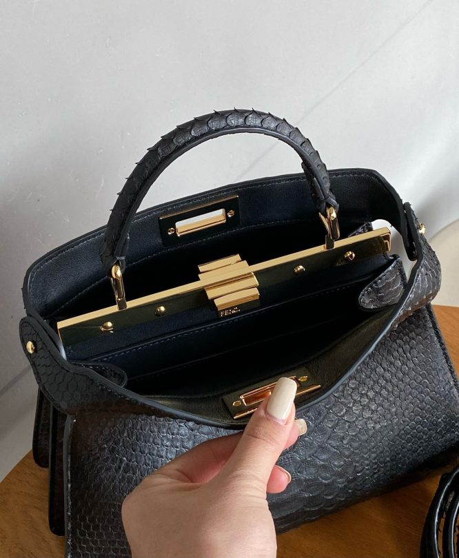 FENDI-PEEKABOO-BAG