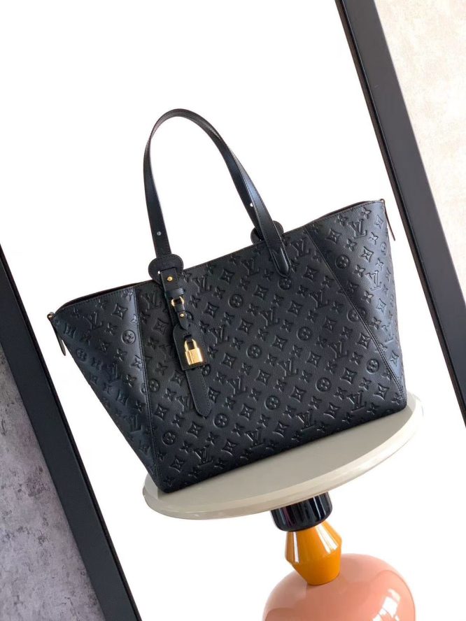 LOUIS VUITTON-TOTE BAG-WOMEN