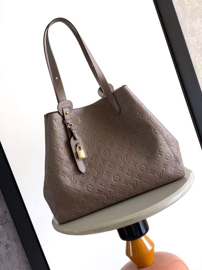 LOUIS VUITTON-TOTE BAG-WOMEN