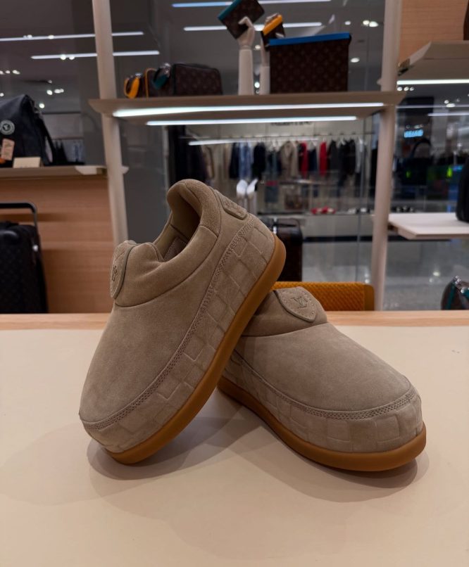 LOUIS VUITTON- YETI SLIP-SNEAKERS-MEN