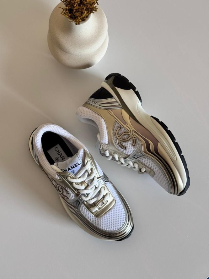 CHANEL-SNEAKER-WOMEN