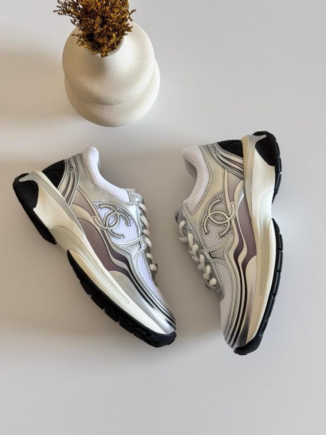 CHANEL-SNEAKER-WOMEN