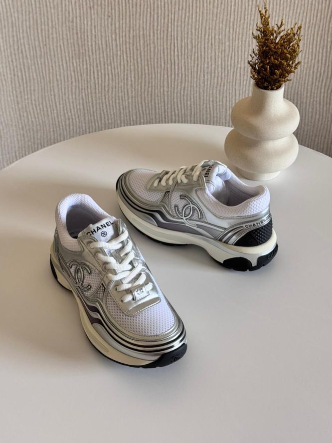 CHANEL-SNEAKER-WOMEN