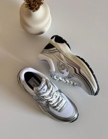 CHANEL-SNEAKER-WOMEN