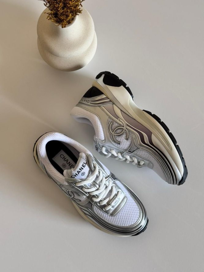 CHANEL-SNEAKER-WOMEN