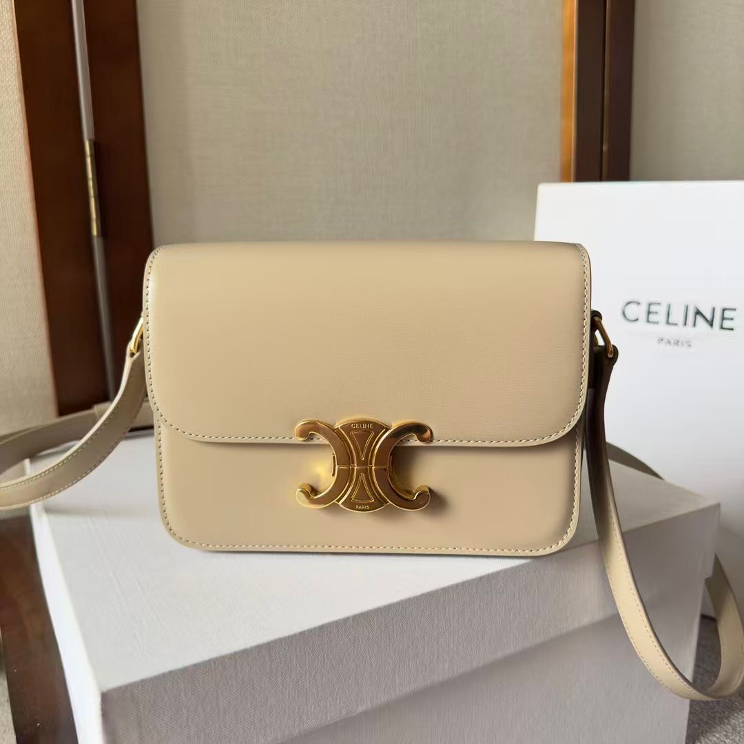 CELINE-CLASSIQUE-TRIOMPHE--BAG