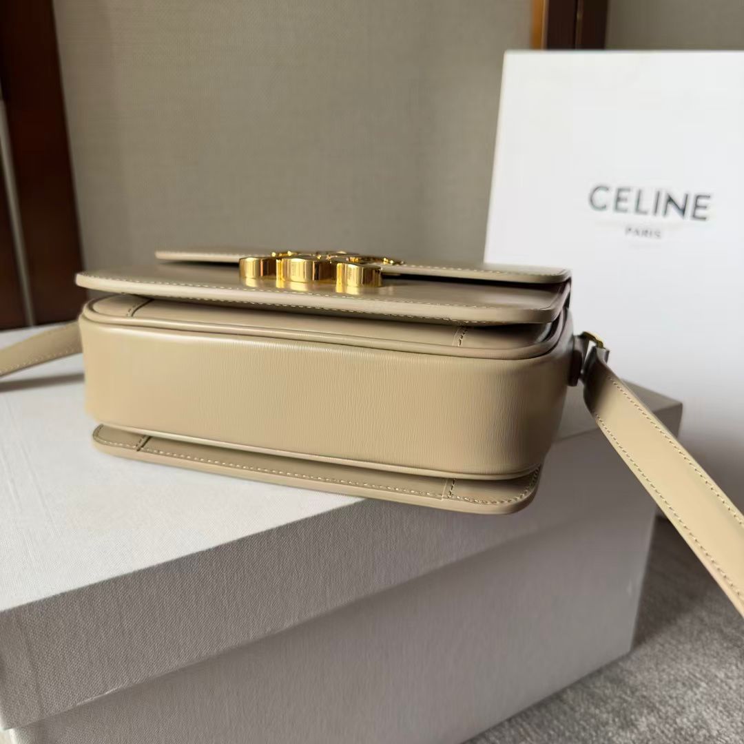 CELINE-CLASSIQUE-TRIOMPHE--BAG
