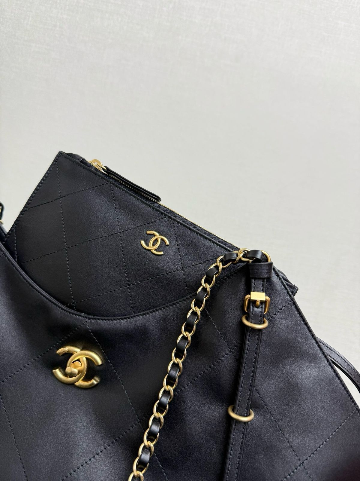 CHANEL-TOTY BAG-WOMEN