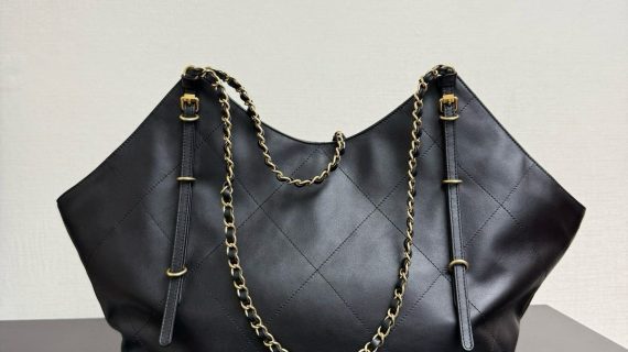 CHANEL-TOTY BAG-WOMEN