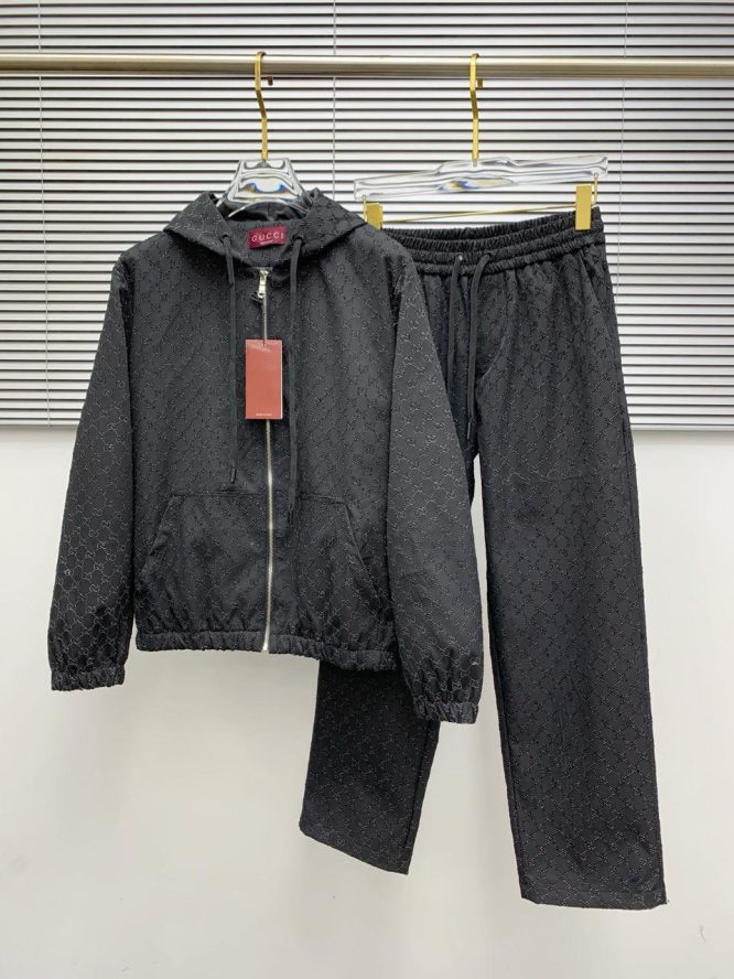 GUCCI- TRACKSUIT -JACKET-MEN
